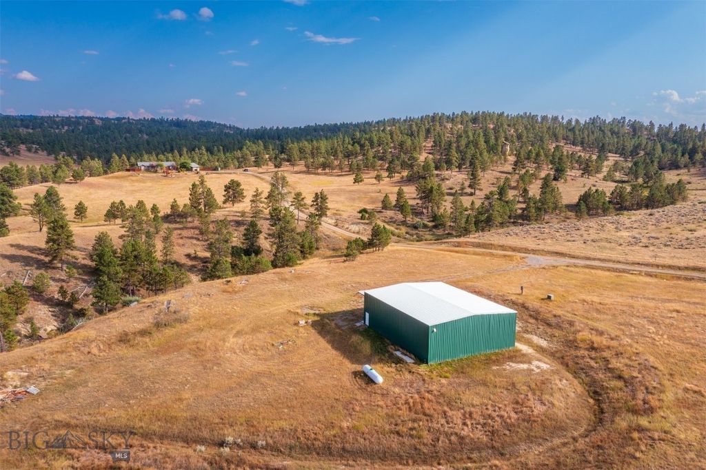 Address unavailable. photo 30