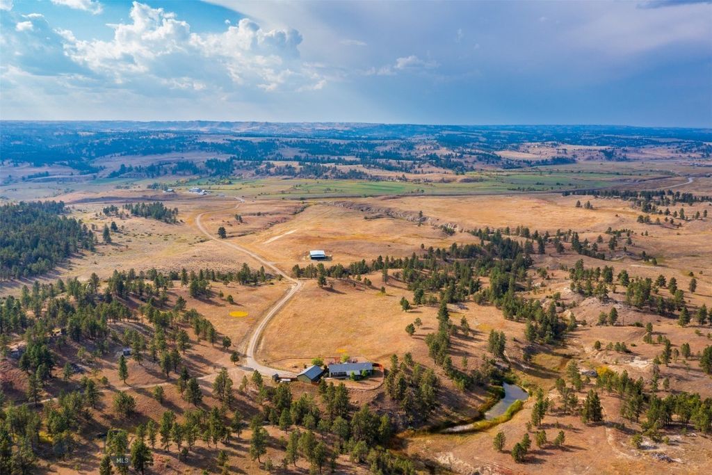 Address unavailable. photo 32