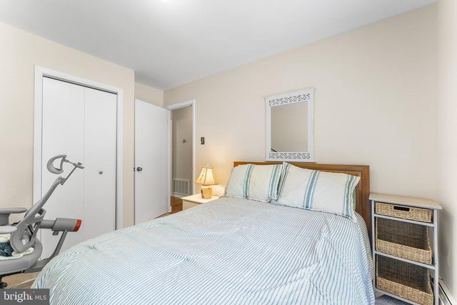 1431 BURLEIGH AVE, Cape May Court House, NJ 08210