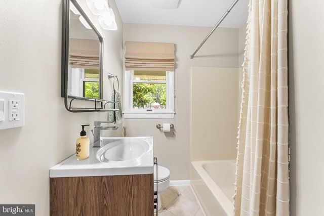 1431 BURLEIGH AVE, Cape May Court House, NJ 08210