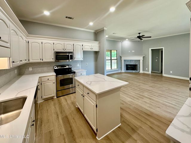 172 Lakeway Drive, Madison, MS 39110