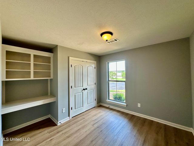 172 Lakeway Drive, Madison, MS 39110