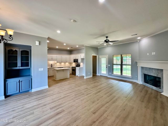 172 Lakeway Drive, Madison, MS 39110
