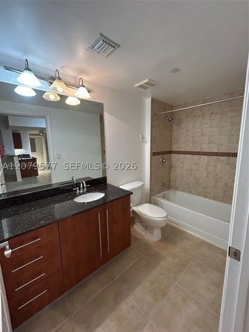 7355 SW 89th St 618N, Miami, FL 33156