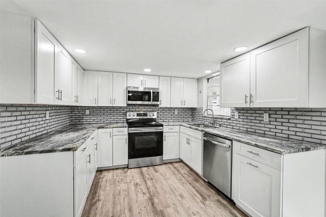 7255 FIRESIDE DRIVE, Port Richey, FL 34668