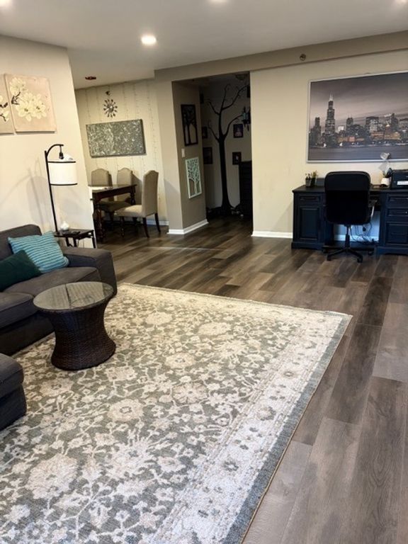 290 N Westgate Road 100, Mount Prospect, IL 60056 — photo 2