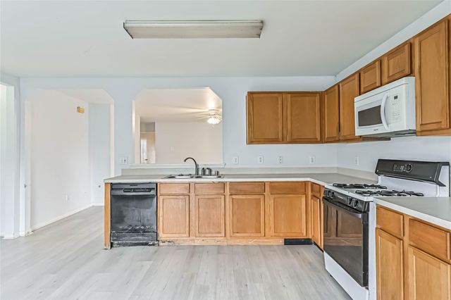 3107 Maryfield Lane, Pearland, TX 77581