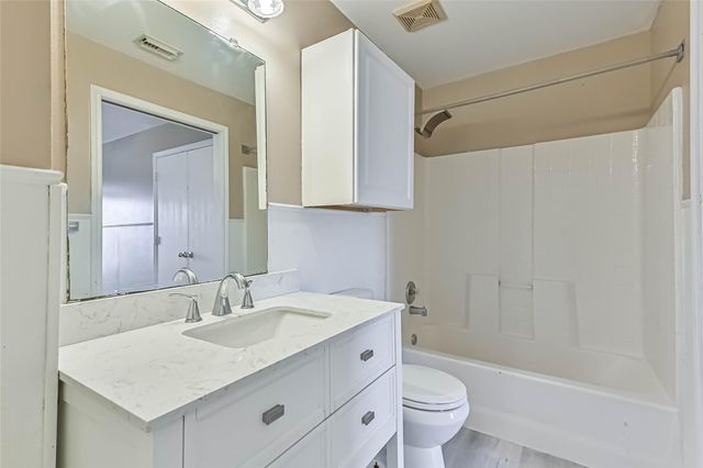 3107 Maryfield Lane, Pearland, TX 77581