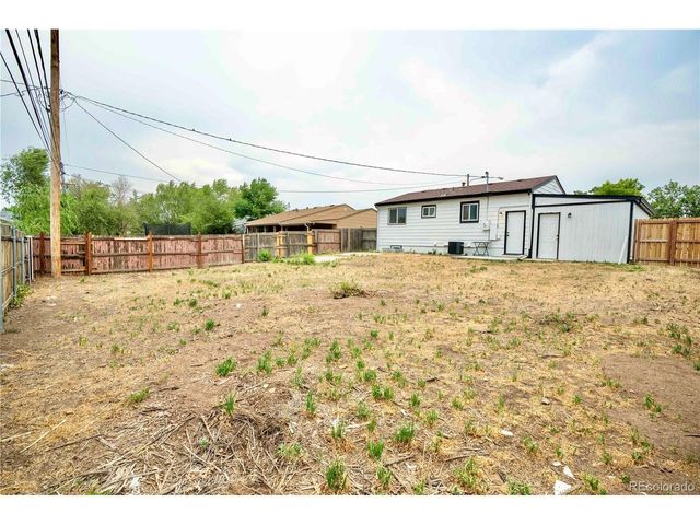 6581 E 79th Ave, Commerce City, CO 80022