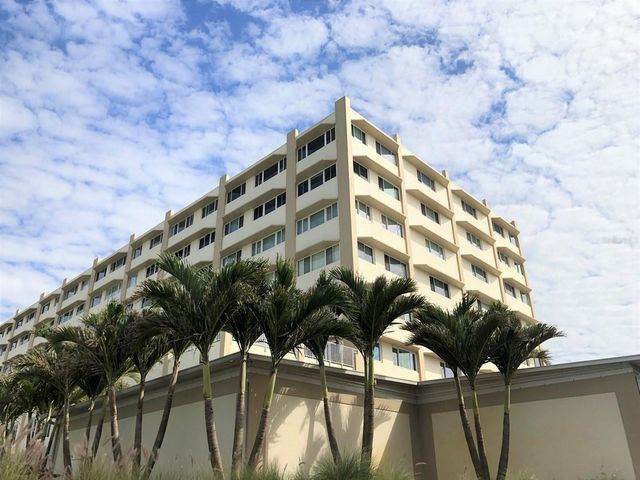100 BLUFF VIEW DRIVE 311A, Belleair Bluffs, FL 33770