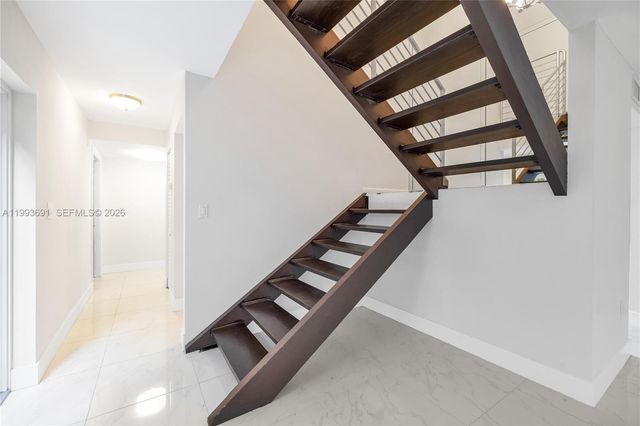 3056 Shipping Ave 2, Miami, FL 33133