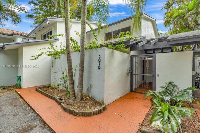 3056 Shipping Ave 2, Miami, FL 33133