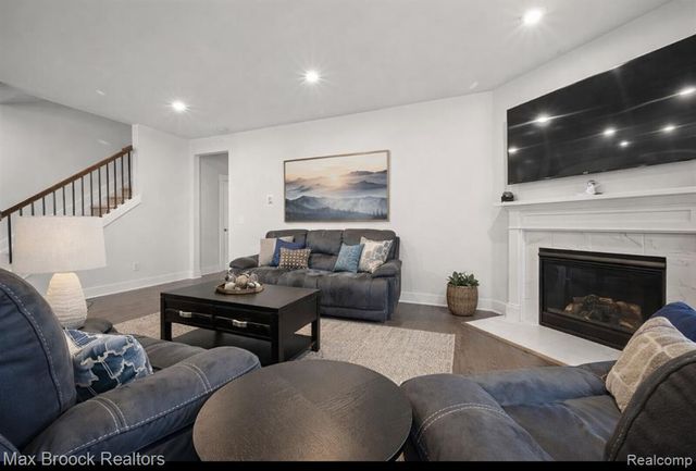 2610 Ironton Drive, Commerce Twp, MI 48382