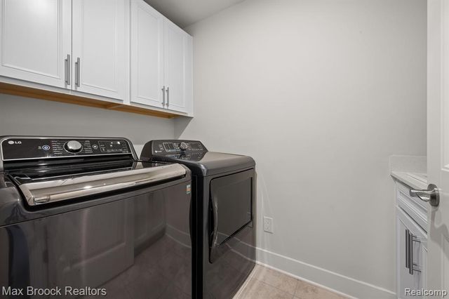 2610 Ironton Drive, Commerce Twp, MI 48382
