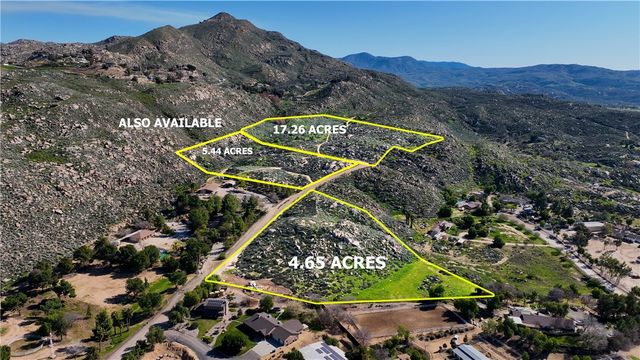25 Starlight Mesa Drive, Hemet, CA 92544