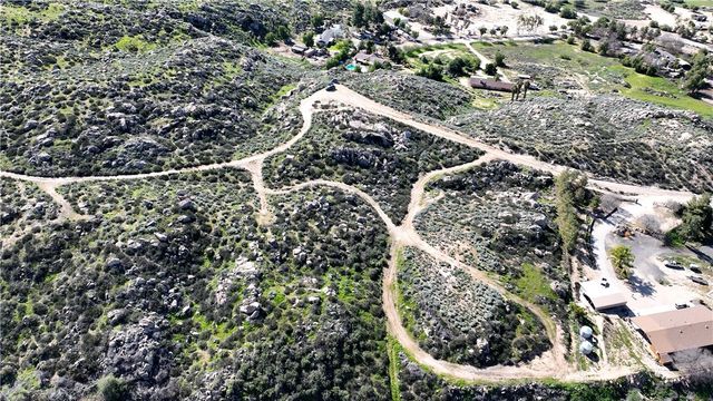 25 Starlight Mesa Drive, Hemet, CA 92544
