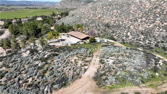 25 Starlight Mesa Drive, Hemet, CA 92544