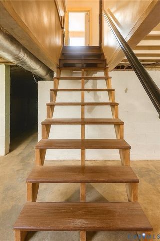 322 Jackson Ave, Colonial Heights, VA 23834