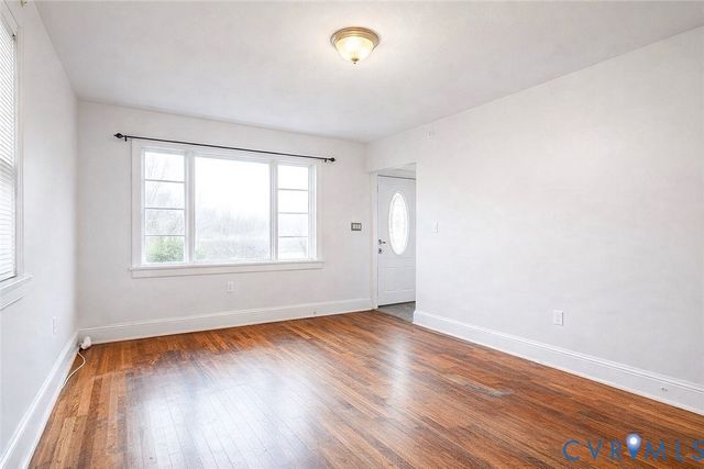 322 Jackson Ave, Colonial Heights, VA 23834