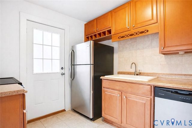 322 Jackson Ave, Colonial Heights, VA 23834