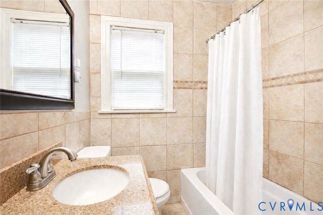 322 Jackson Ave, Colonial Heights, VA 23834