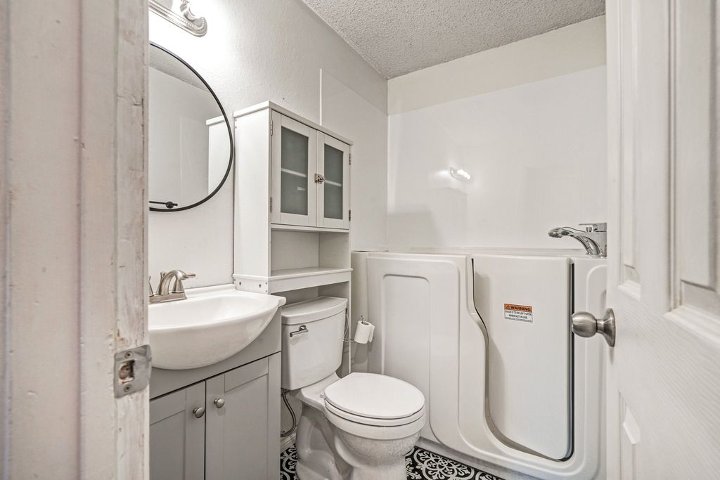 property-img