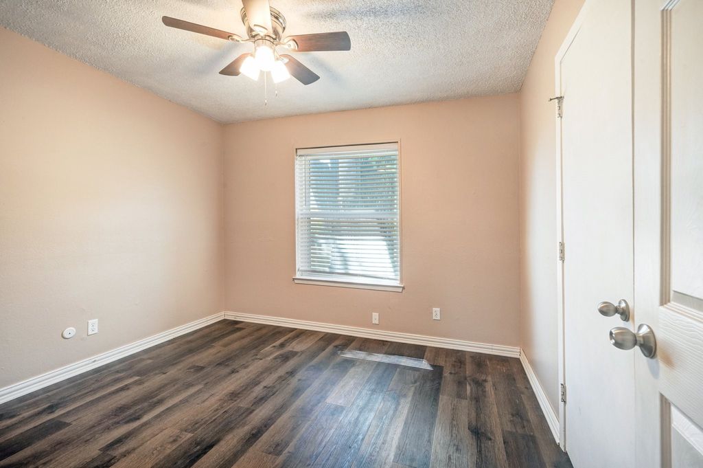 property-img