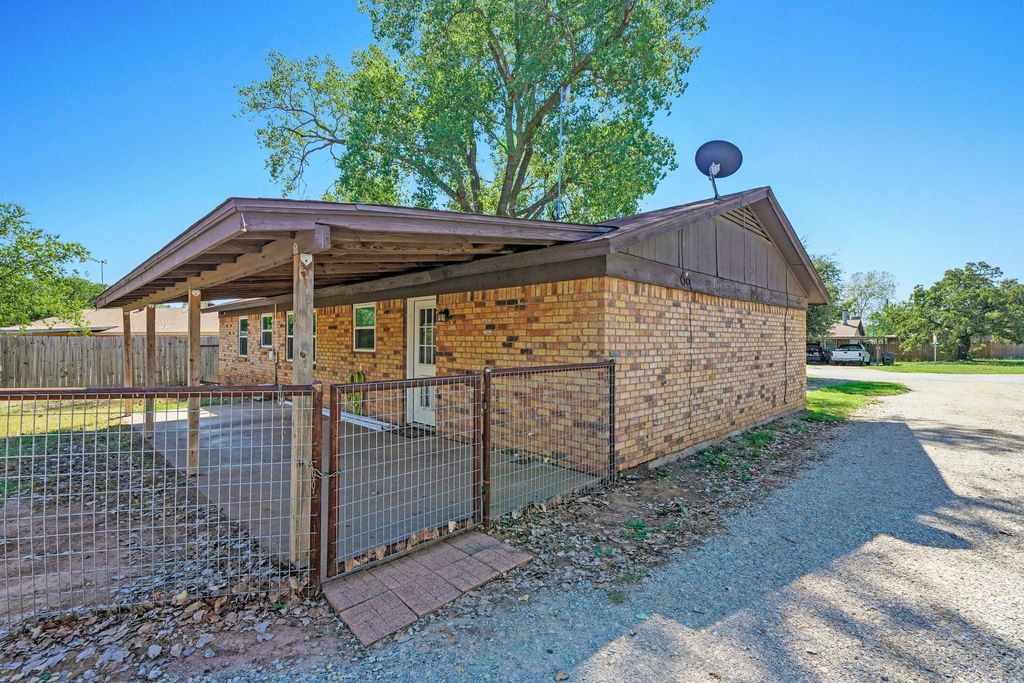 property-img