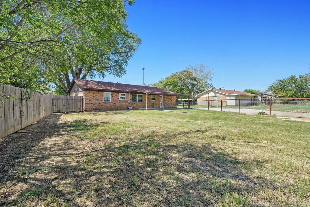 property-img
