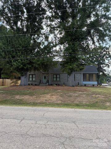 1513 S Ridge Avenue, Kannapolis, NC 28083