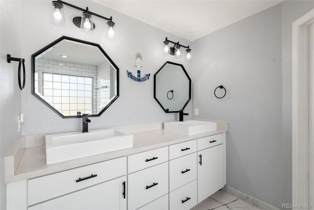 17071 Knollside Avenue, Parker, CO 80134