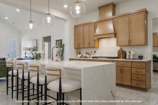 2001 Bigleaf Drive, Centerton, AR 72719