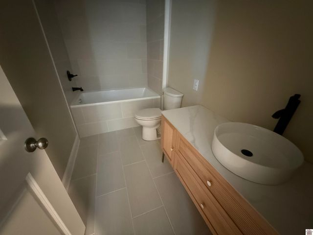 2842 ST RT 303, Mayfield, KY 42066