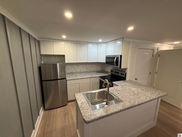 2842 ST RT 303, Mayfield, KY 42066