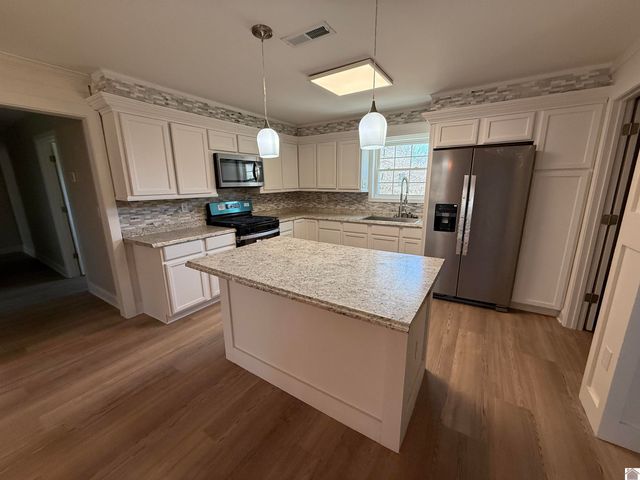 2842 ST RT 303, Mayfield, KY 42066