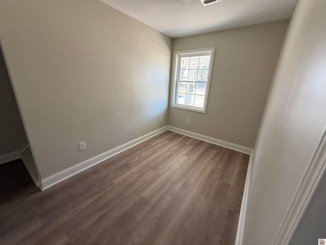 2842 ST RT 303, Mayfield, KY 42066