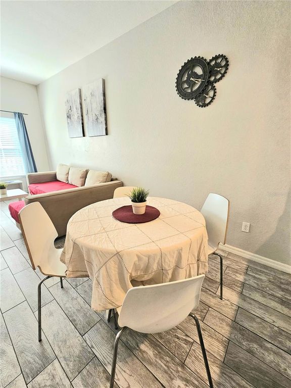 Image 5 of property listing at 2280 SAN VITAL DRIVE 106, Kissimmee, FL 34741