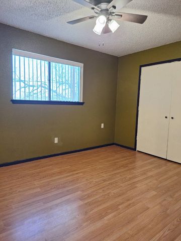 129 Allencrest Drive, White Settlement, TX 76108