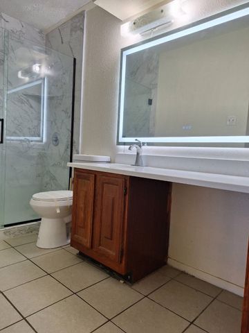 129 Allencrest Drive, White Settlement, TX 76108