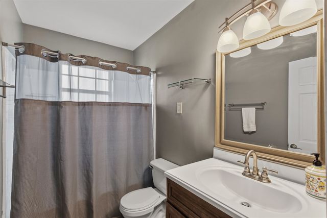 2527 BIRCHTREE DR, Germantown, TN 38138