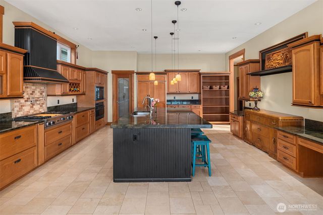 1240 SW 296th Street, Federal Way, WA 98023