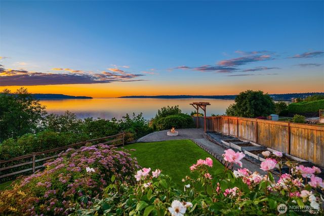 1240 SW 296th Street, Federal Way, WA 98023