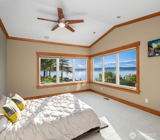 1240 SW 296th Street, Federal Way, WA 98023