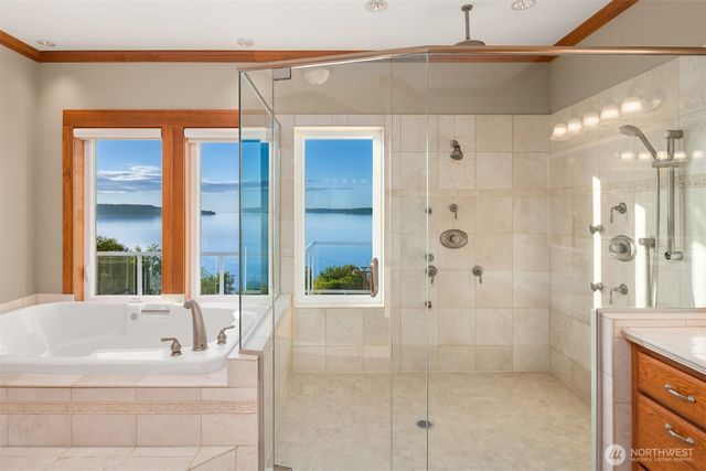 1240 SW 296th Street, Federal Way, WA 98023