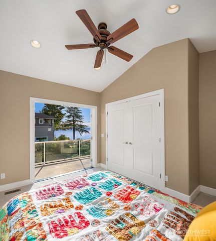 1240 SW 296th Street, Federal Way, WA 98023