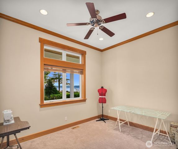 1240 SW 296th Street, Federal Way, WA 98023