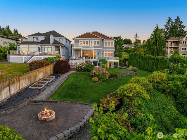 1240 SW 296th Street, Federal Way, WA 98023