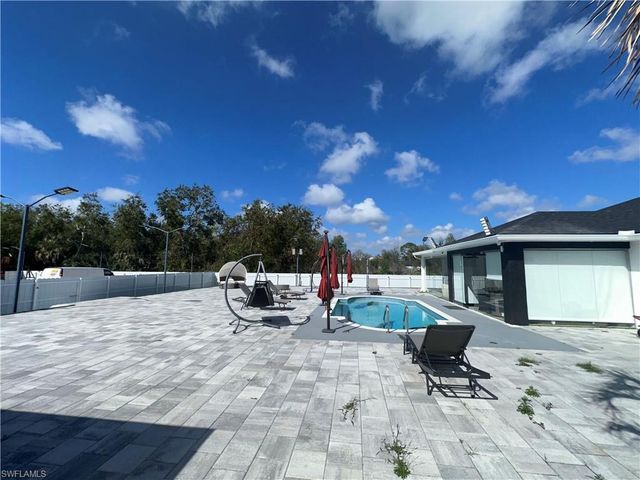 3417 31st ST W, Lehigh Acres, FL 33971