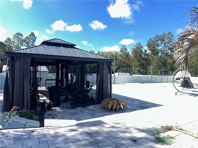 3417 31st ST W, Lehigh Acres, FL 33971