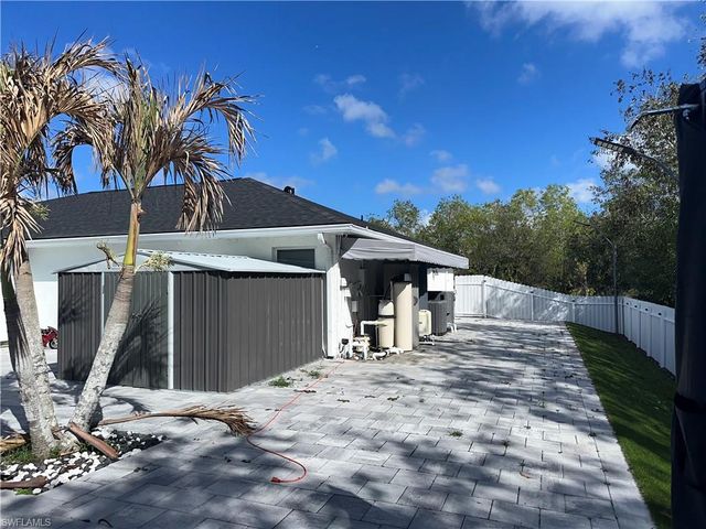 3417 31st ST W, Lehigh Acres, FL 33971